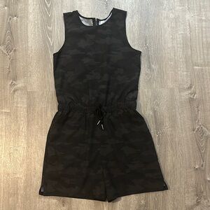 Kyodan Outdoor Women's XS Black Camo  Sleeveless Zip Back Elastic Waist Romper